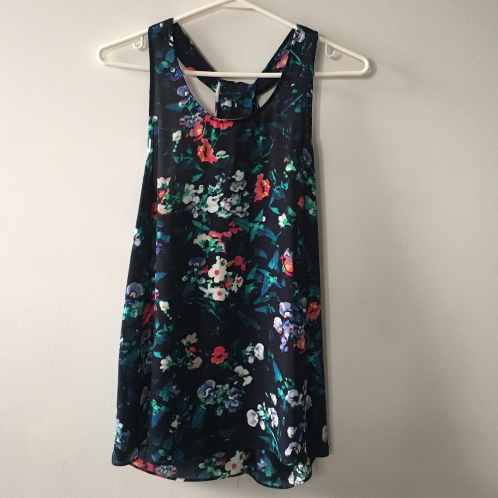 Floral top